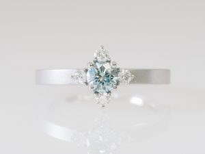 SAIJOでジュエリーリフォームしたブルーダイヤモンドの指輪｜SAIJO｜京都 宇治｜ジュエリーリフォーム